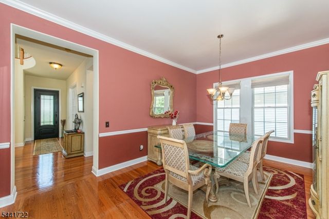 14 Bluffs Ct, Hamburg Boro, NJ 07419