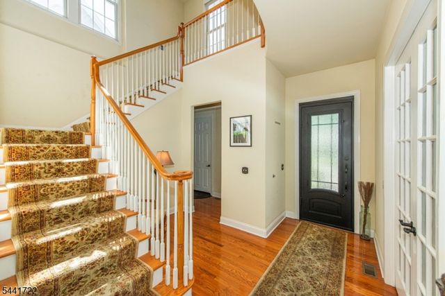14 Bluffs Ct, Hamburg Boro, NJ 07419