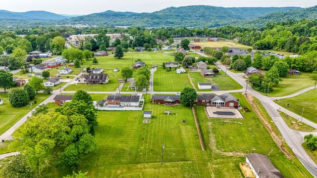 90 Curd Road, Williamsburg, KY 40769
