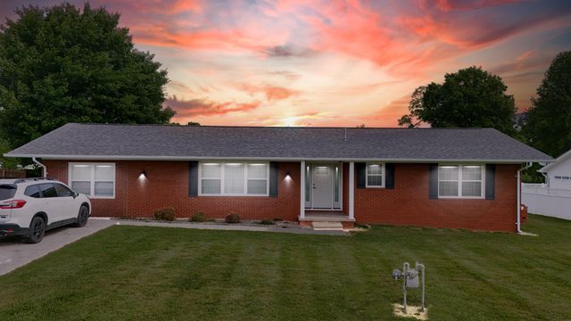 90 Curd Road, Williamsburg, KY 40769