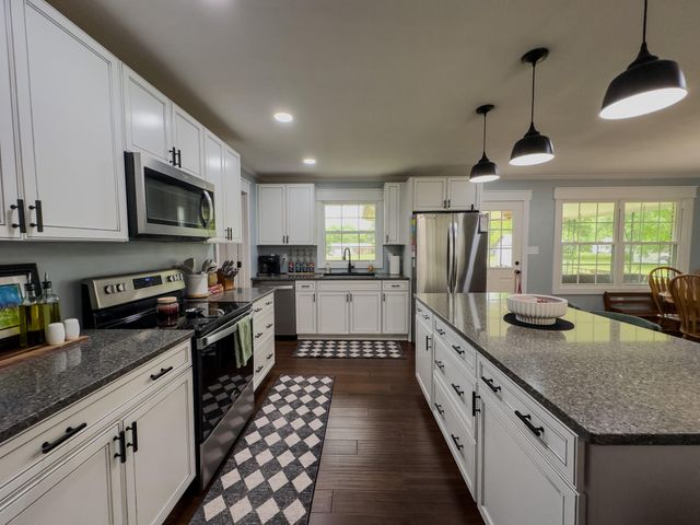 90 Curd Road, Williamsburg, KY 40769