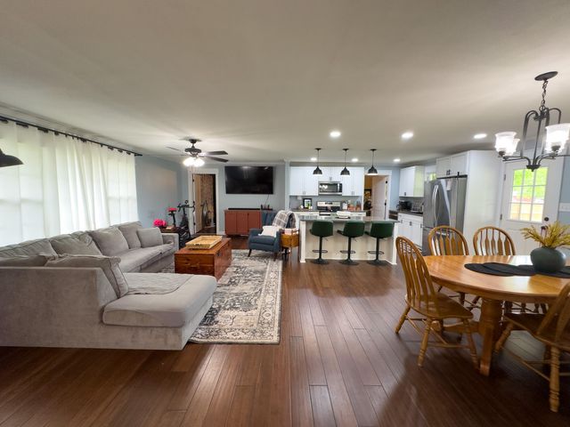 90 Curd Road, Williamsburg, KY 40769