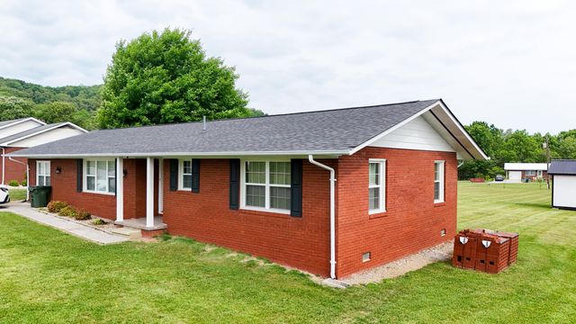 90 Curd Road, Williamsburg, KY 40769
