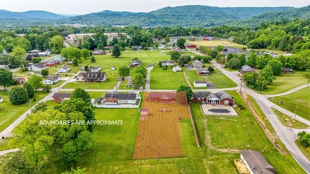 90 Curd Road, Williamsburg, KY 40769