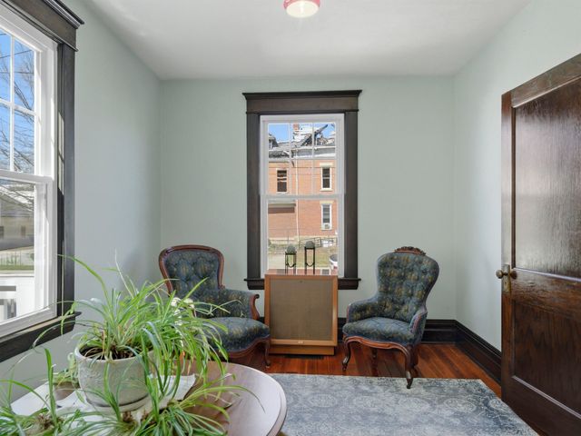 208 Henrietta Street, Ravenswood, WV 26164