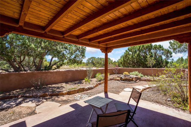 770 Coyote Ridge Road, Santa Fe, NM 87507