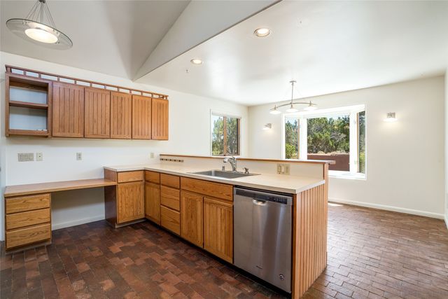 770 Coyote Ridge Road, Santa Fe, NM 87507