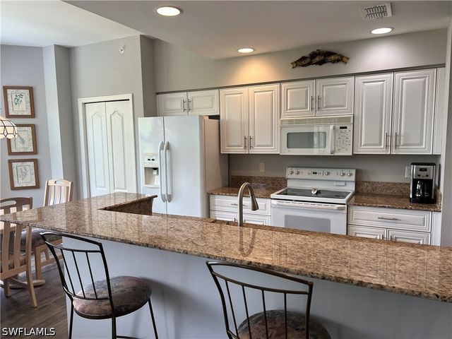 7525 Stoneybrook DR 932, Naples, FL 34112
