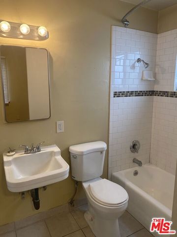 11317 Iowa Avenue, Los Angeles, CA 90025