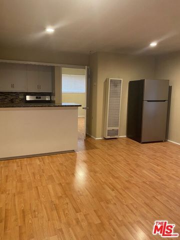 11317 Iowa Avenue, Los Angeles, CA 90025