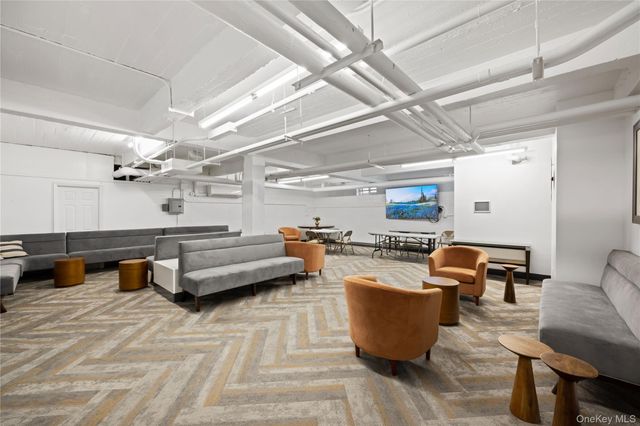 112-20 72nd Drive B35, Forest Hills, NY 11375