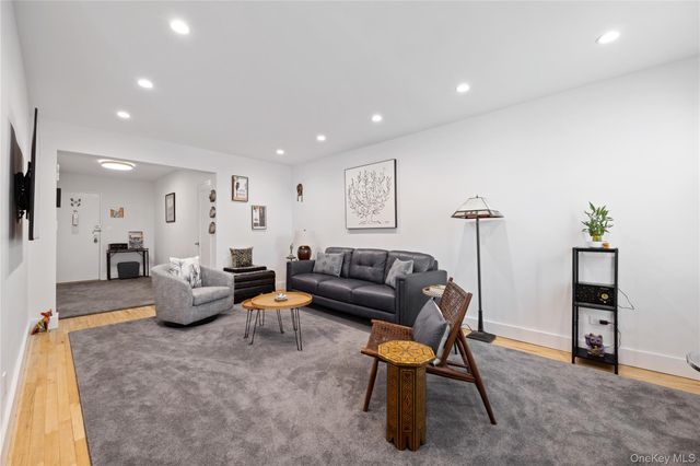 112-20 72nd Drive B35, Forest Hills, NY 11375