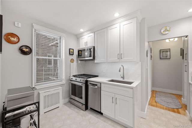 112-20 72nd Drive B35, Forest Hills, NY 11375