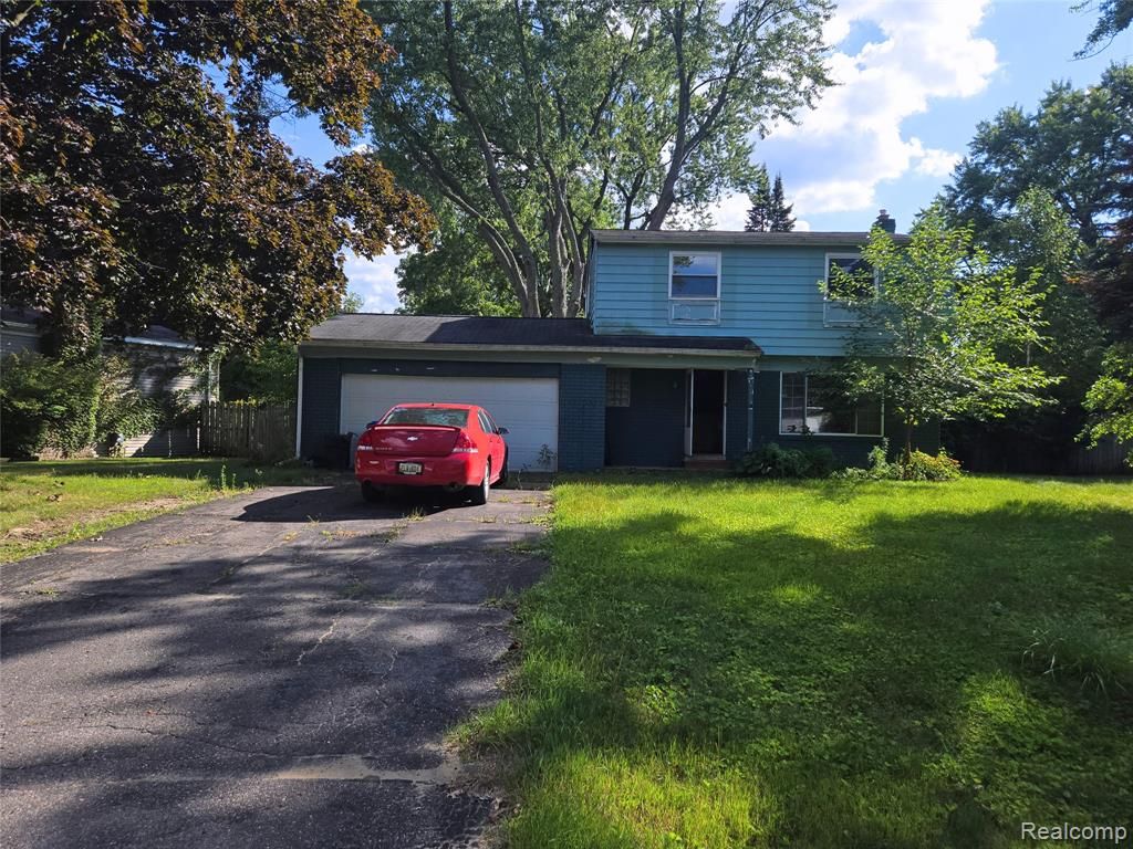 5969 Pleasant Drive, Waterford, MI 48329