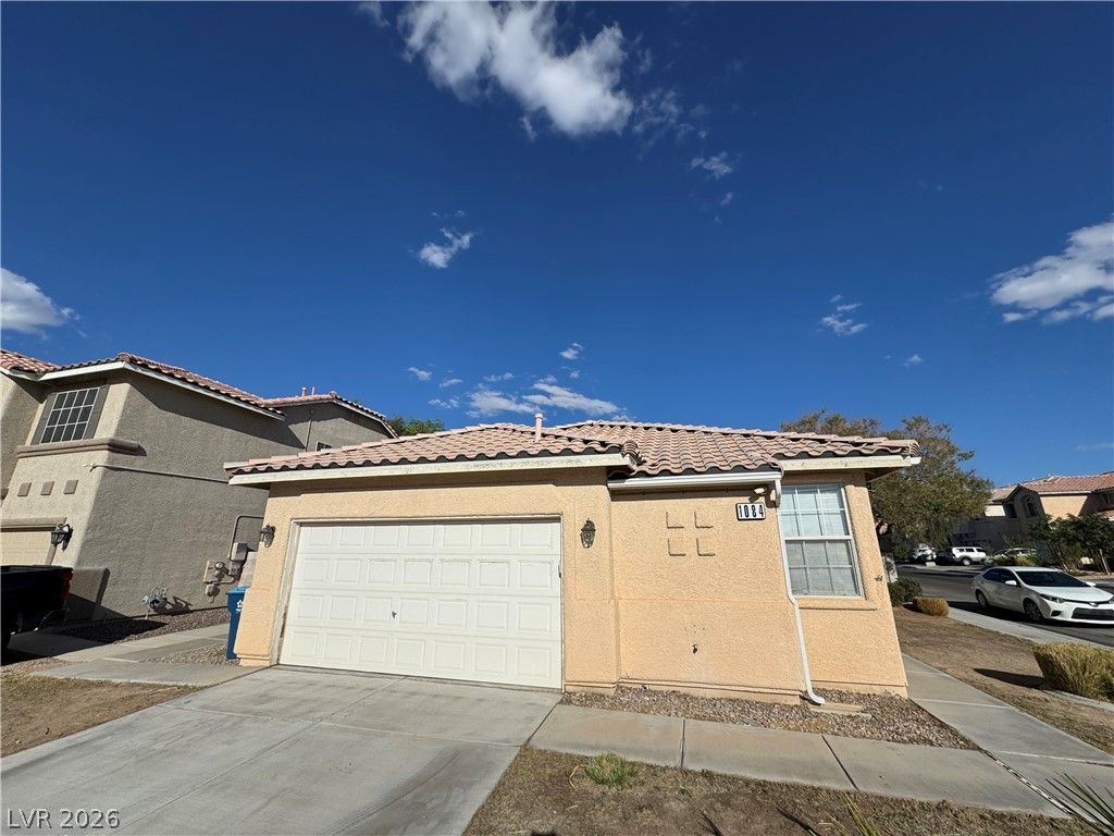1084 Sage Valley Court, Las Vegas, NV 89110 — photo 2