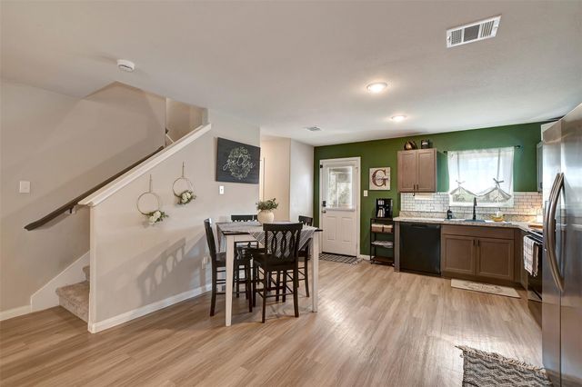 950 21st Street, Hempstead, TX 77445