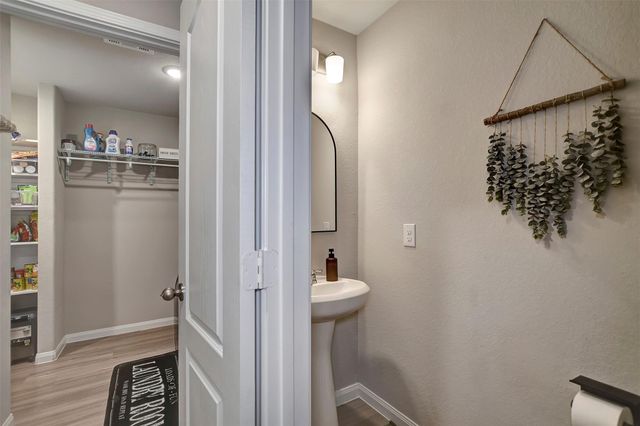 950 21st Street, Hempstead, TX 77445