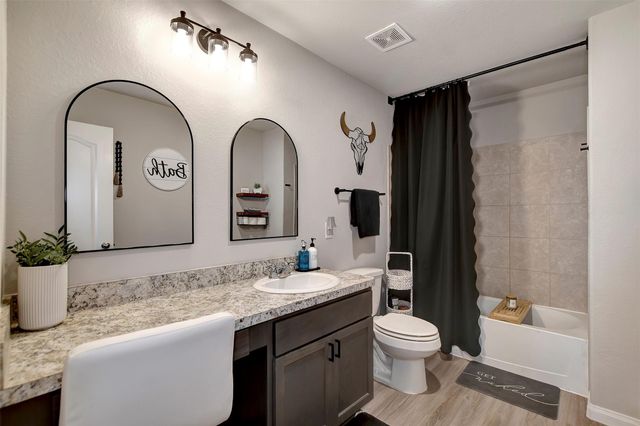 950 21st Street, Hempstead, TX 77445