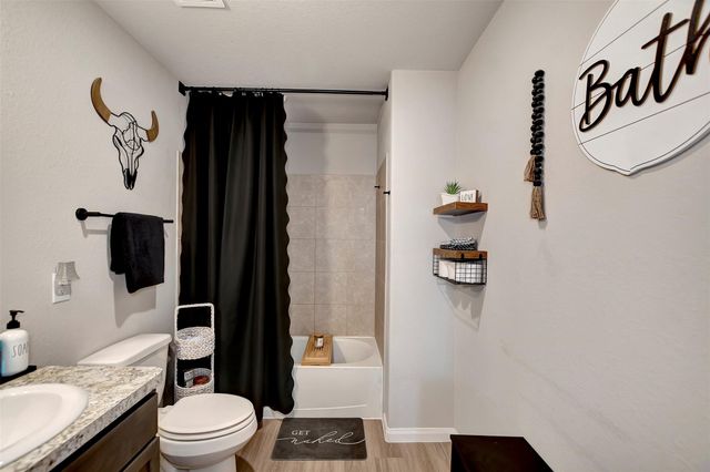 950 21st Street, Hempstead, TX 77445