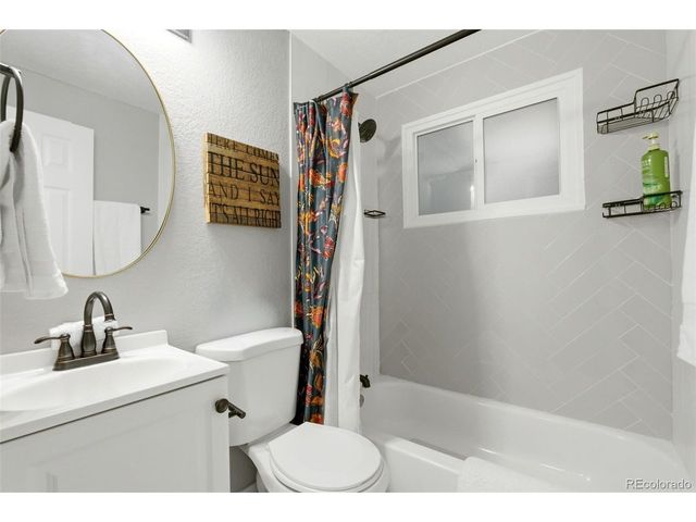 2811 S Delaware St, Englewood, CO 80110