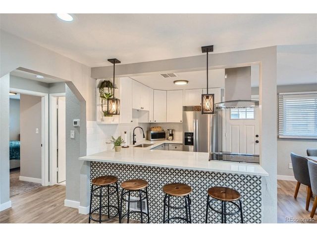 2811 S Delaware St, Englewood, CO 80110