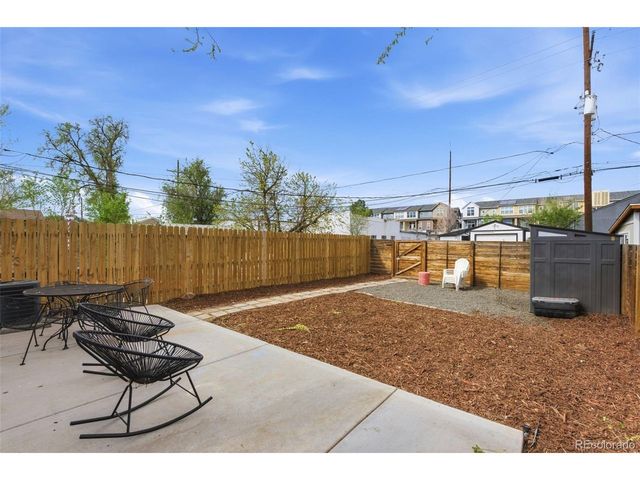 2811 S Delaware St, Englewood, CO 80110