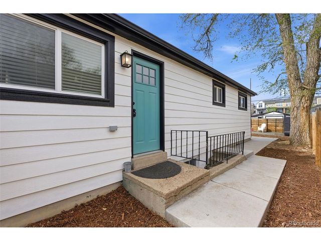 2811 S Delaware St, Englewood, CO 80110