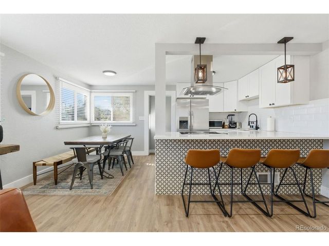 2811 S Delaware St, Englewood, CO 80110