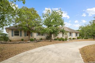 1258 River Bluff, Pipe Creek, TX 78063