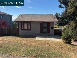9819 Burr St., Oakland, CA 94615