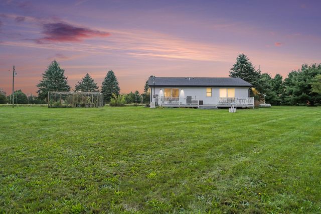 3532 W XY Avenue, Schoolcraft, MI 49087