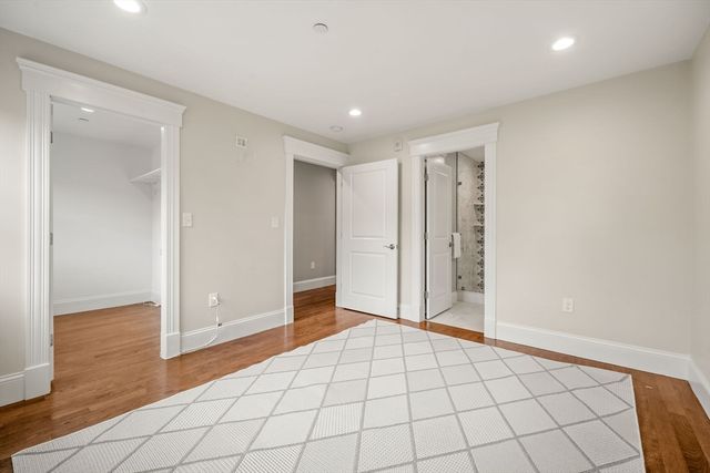 14 Pearl B, Somerville, MA 02145
