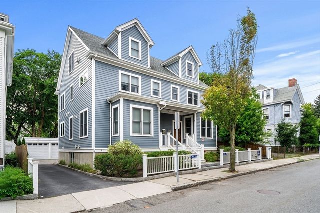 14 Pearl B, Somerville, MA 02145