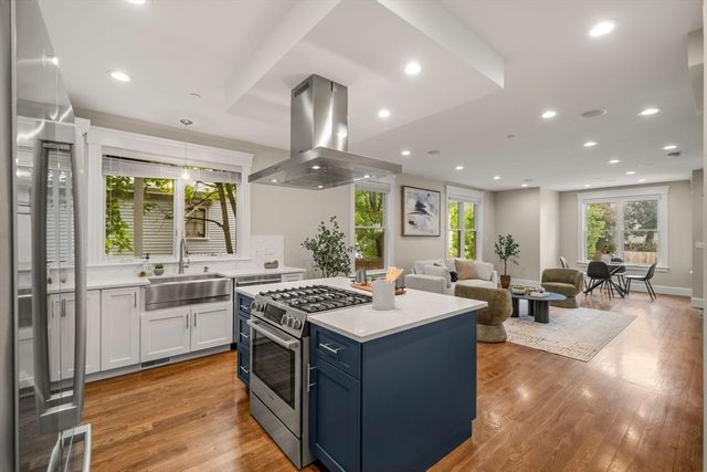 14 Pearl B, Somerville, MA 02145