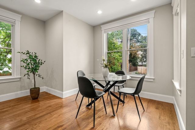14 Pearl B, Somerville, MA 02145