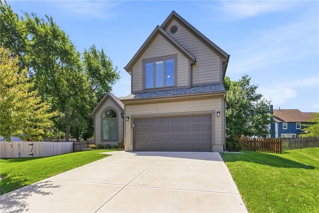 21721 W 52nd Street, Shawnee, KS 66226