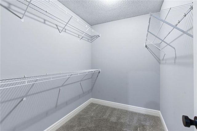 21721 W 52nd Street, Shawnee, KS 66226