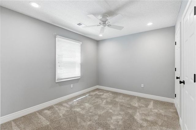 21721 W 52nd Street, Shawnee, KS 66226