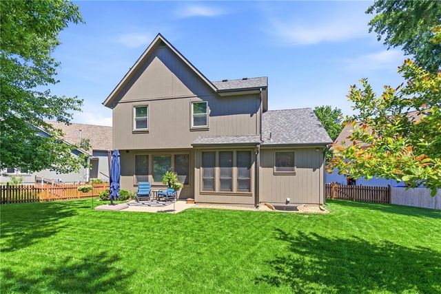 21721 W 52nd Street, Shawnee, KS 66226