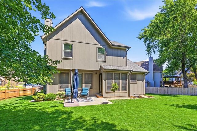 21721 W 52nd Street, Shawnee, KS 66226