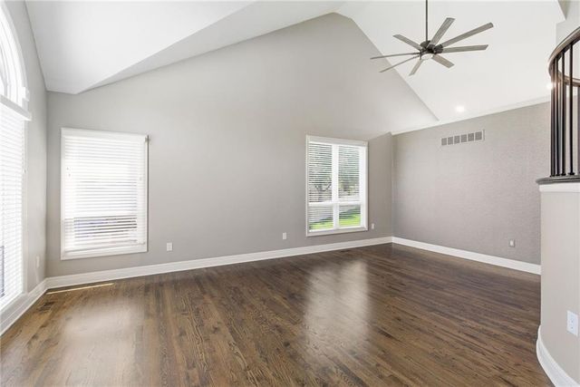 21721 W 52nd Street, Shawnee, KS 66226