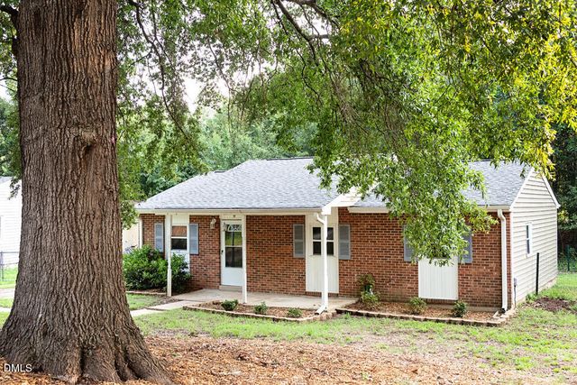 9 Plummer Place, Durham, NC 27703