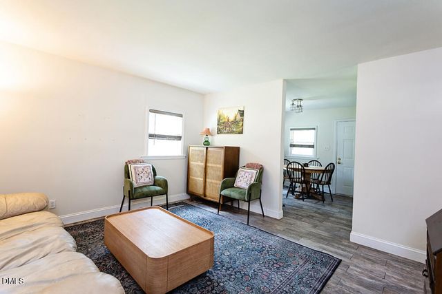 9 Plummer Place, Durham, NC 27703