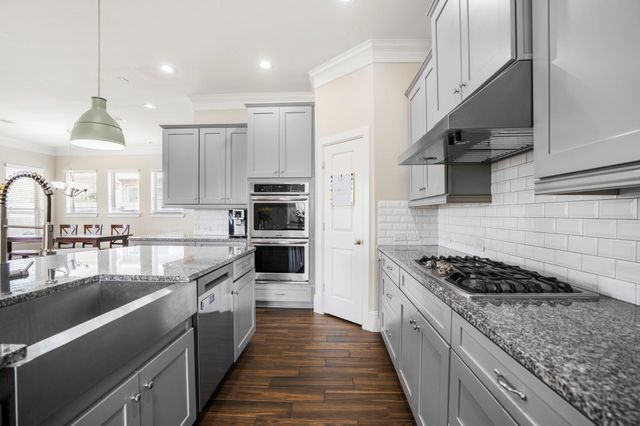 31201 Redwood Manor Court, Spring, TX 77386