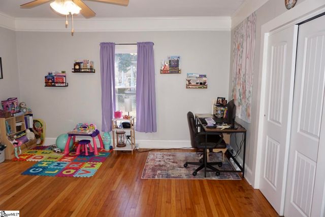 208 Hill Street, Wellford, SC 29385