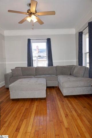 208 Hill Street, Wellford, SC 29385