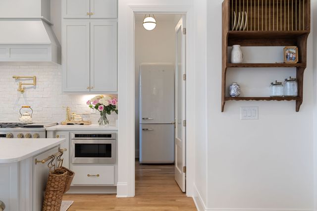 1010 Luxborough Dr, Hendersonville, TN 37075