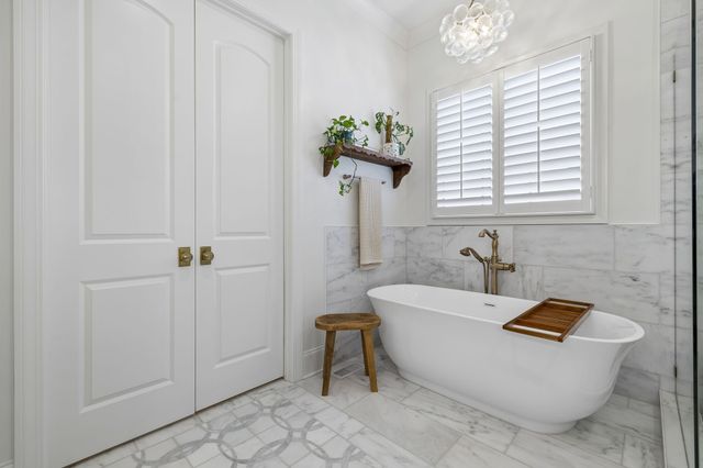 1010 Luxborough Dr, Hendersonville, TN 37075