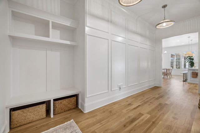 1010 Luxborough Dr, Hendersonville, TN 37075