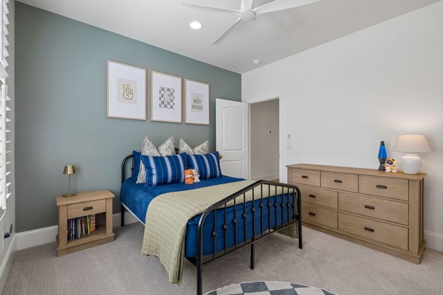 1010 Luxborough Dr, Hendersonville, TN 37075